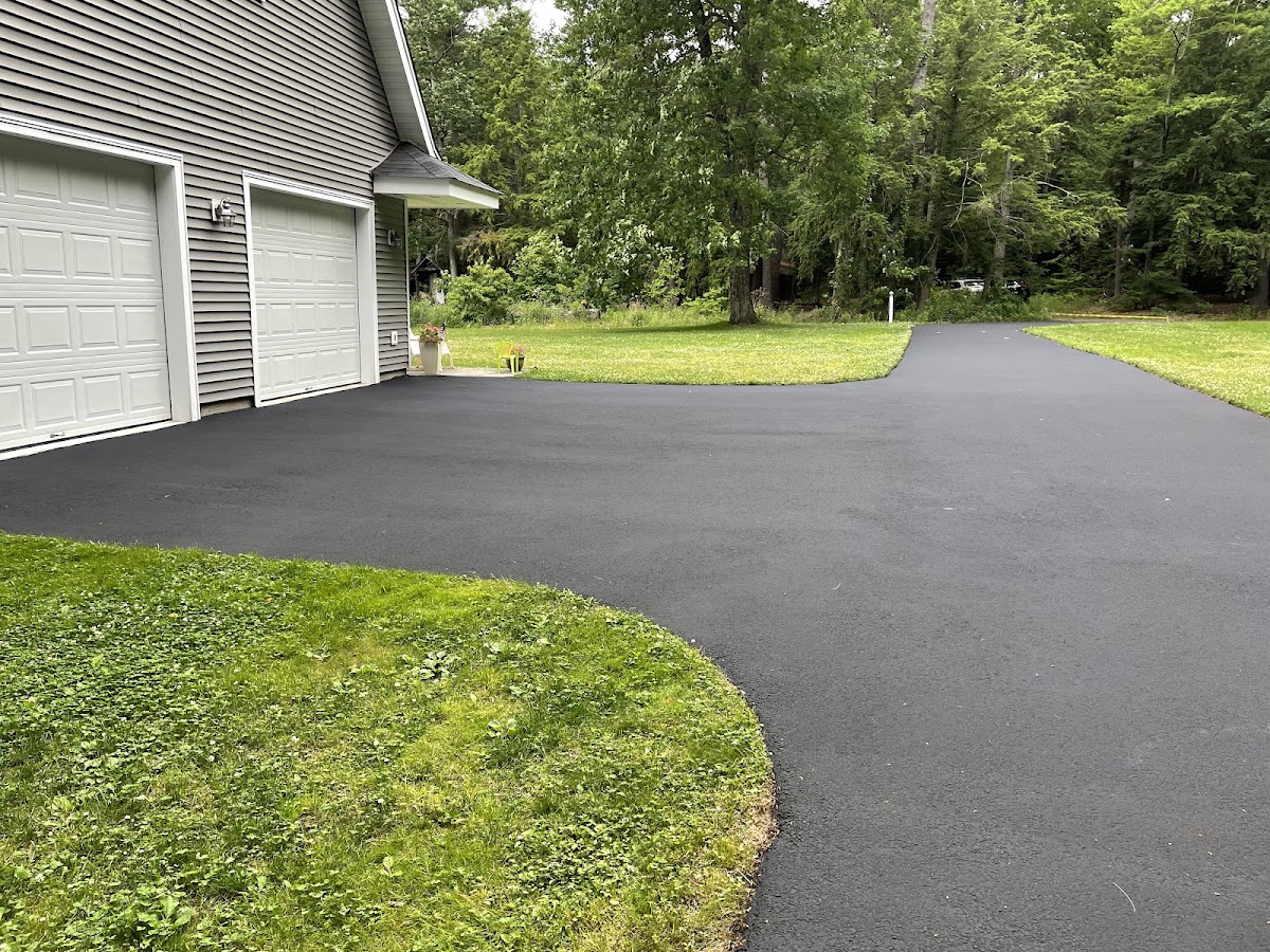 Blacktop Rangers LLC Asphalt Contractor in Wethersfield, CT photo