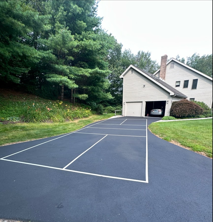 Premier Sealcoating and Paving Asphalt Contractor in South Windsor, CT photo