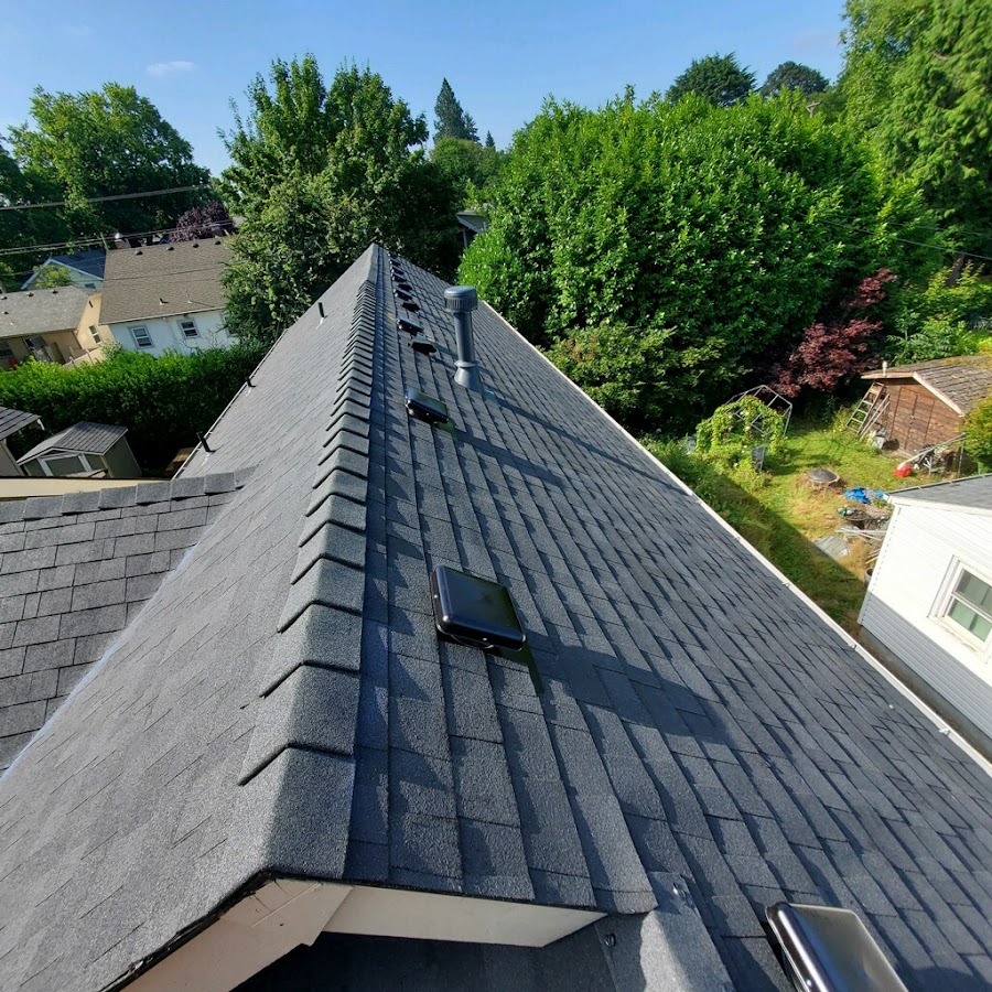 Elevated Roofing Contractor in Bismarck, ND photo