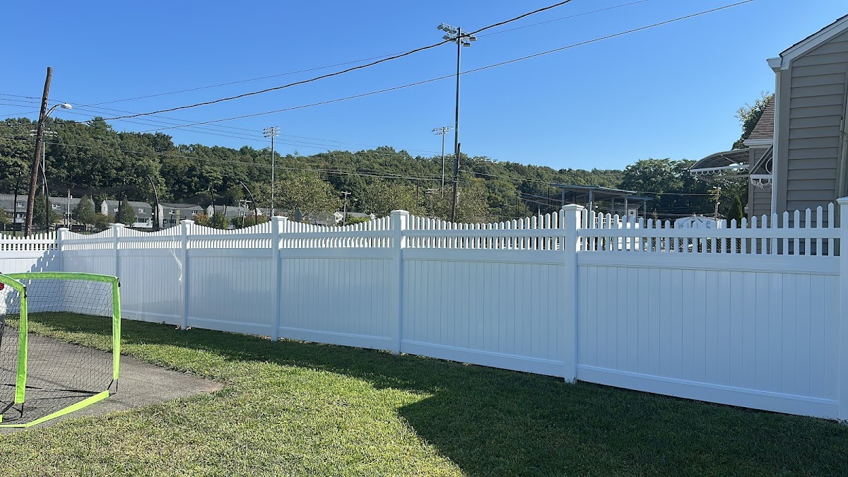 White Eagle Fence Fence Contractor in New Haven, CT photo