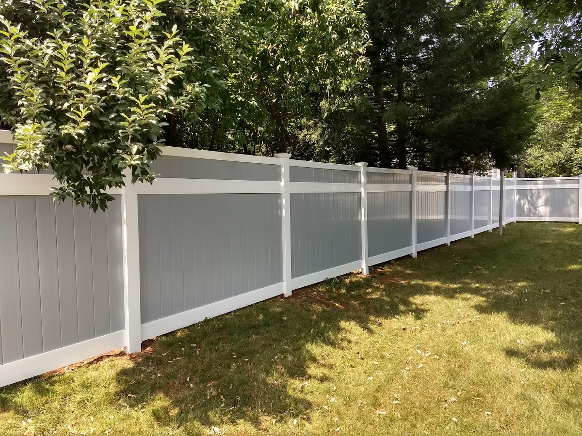 Connecticut Fence Works LLC Fence Contractor in Berlin, CT photo