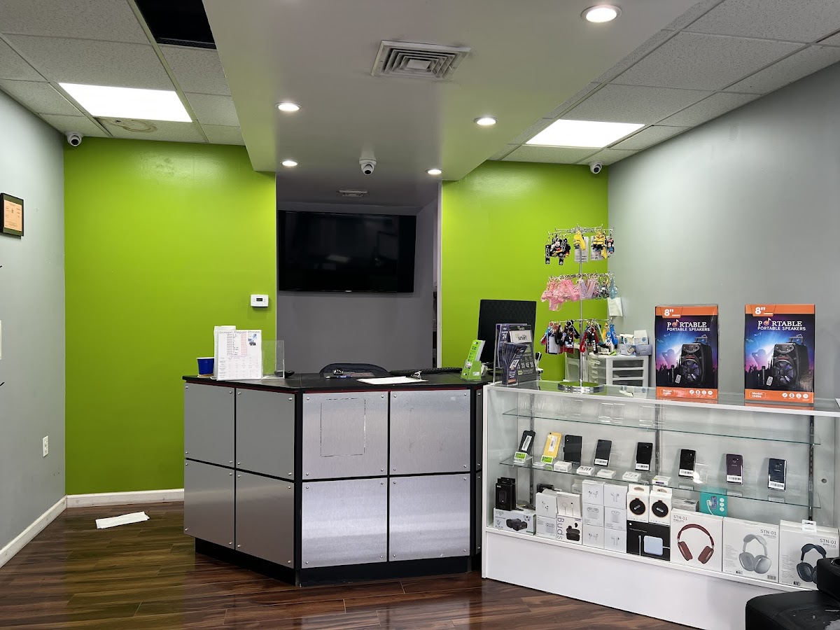 Smart Device Repair Mobile Phone Repair Shop in Freeport, NY photo