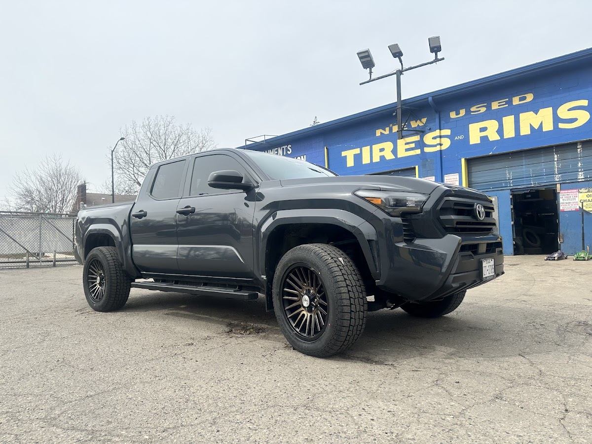 Arandas Tire Tire Shop in Detroit, MI photo