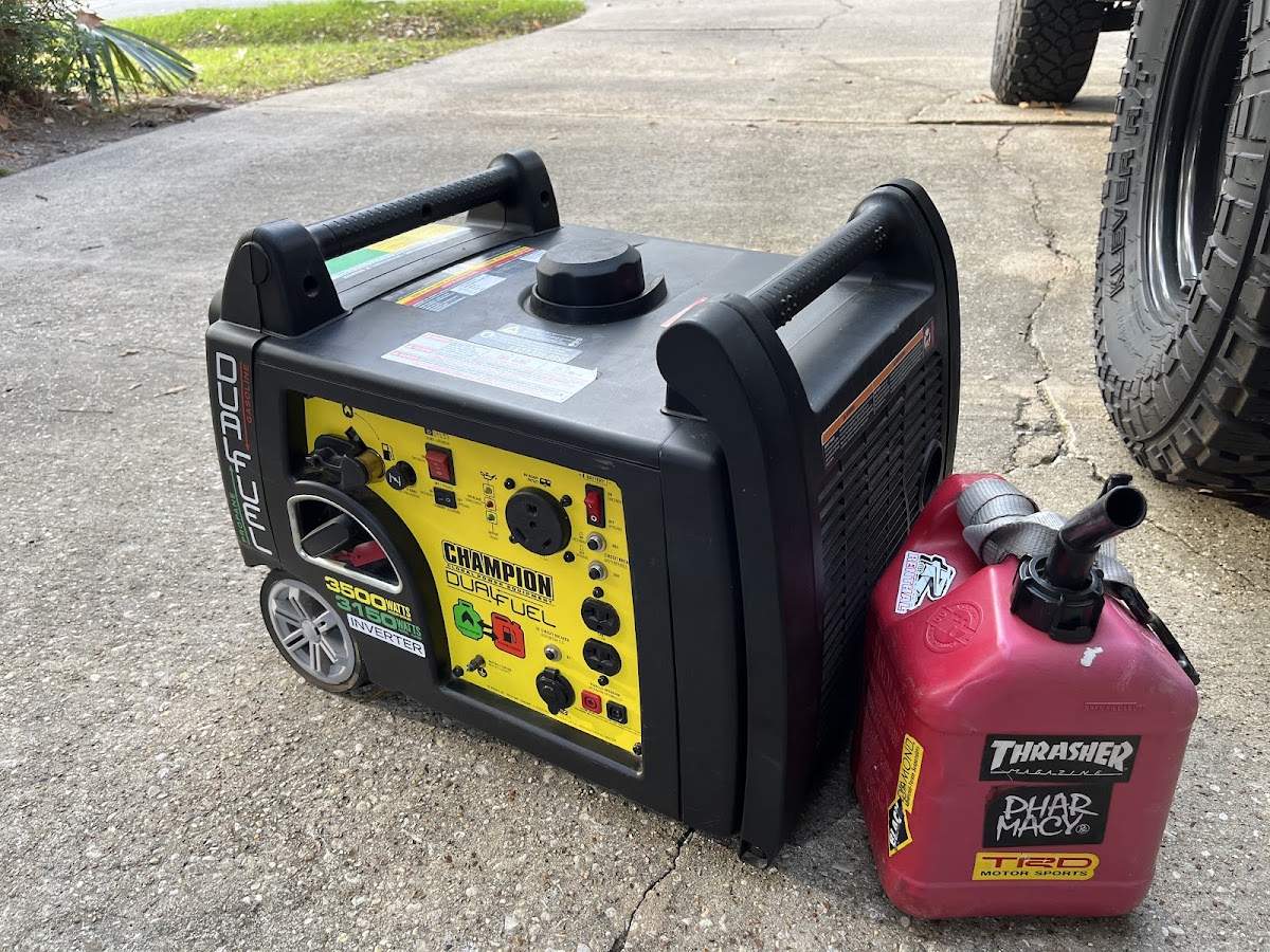 R&E Small Engine Small Engine Repair Service in 930 Rayford Rd Suite D, TX photo