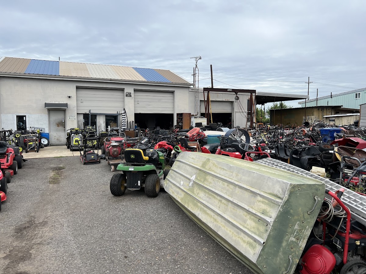 P & R Equipment Engine Parts Small Engine Repair Service in Metairie, LA photo