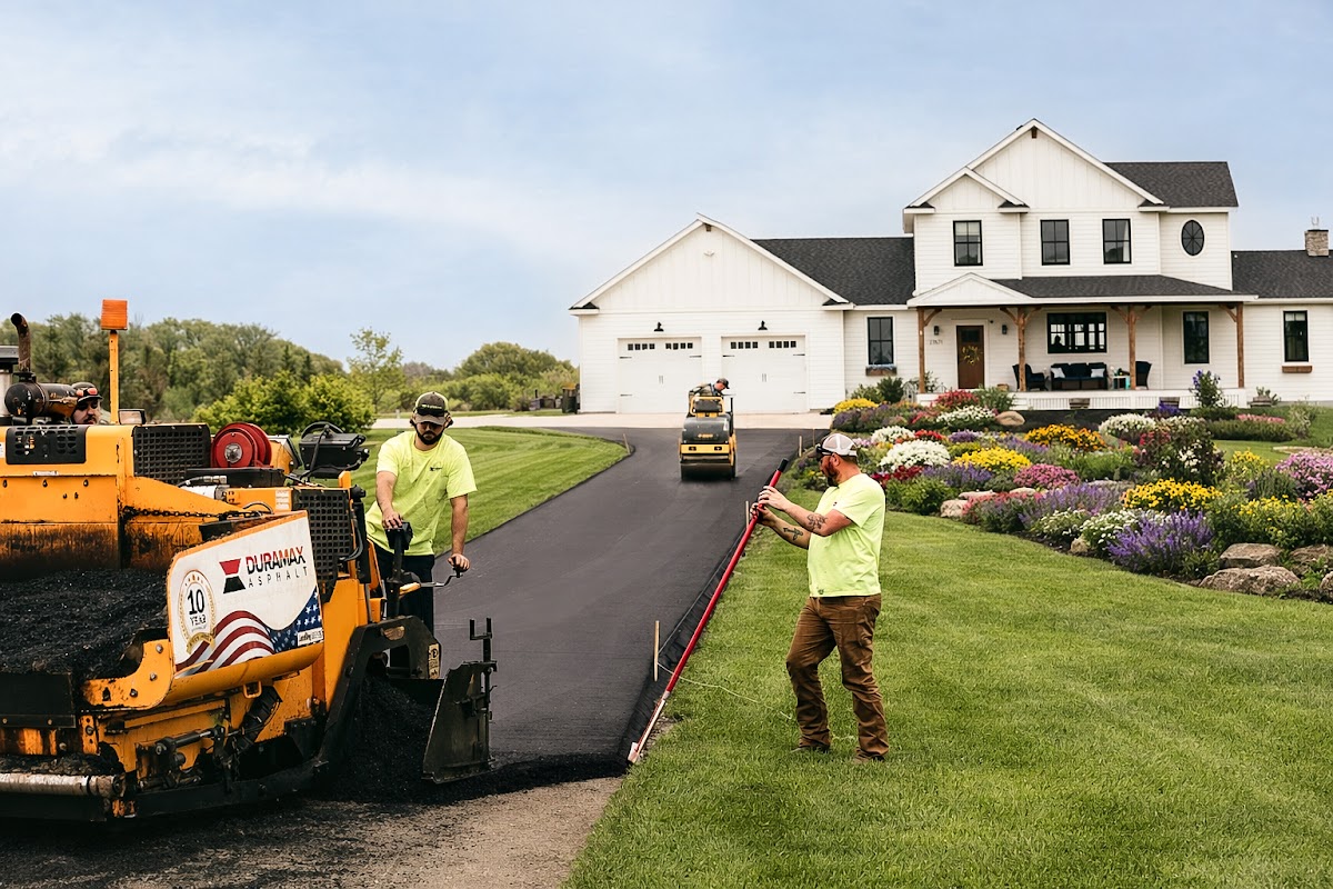 Duramax Asphalt Asphalt Contractor in Spring Lake Park, MN photo