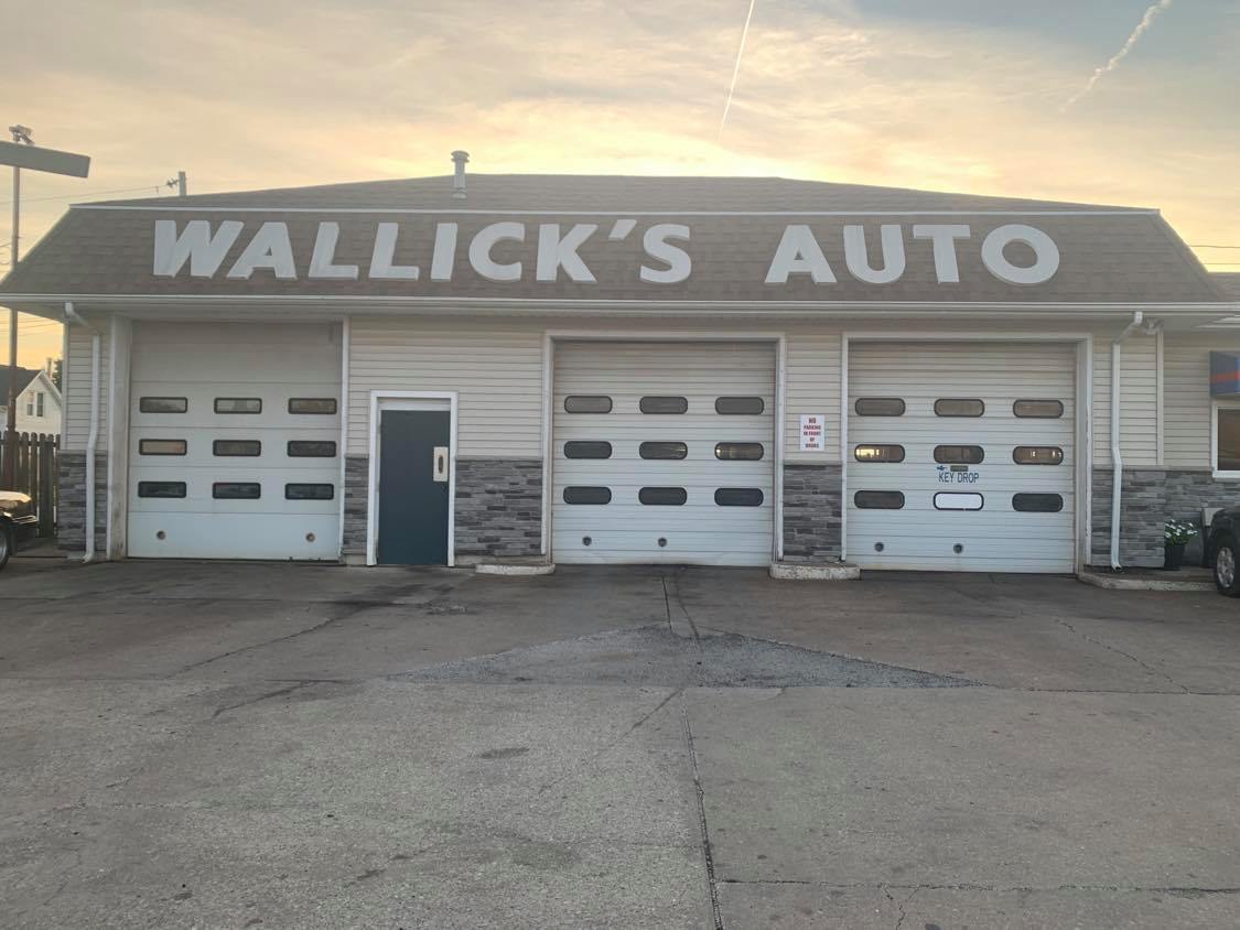 Wallick's Auto Service Auto Repair Shop in Davenport, IA photo
