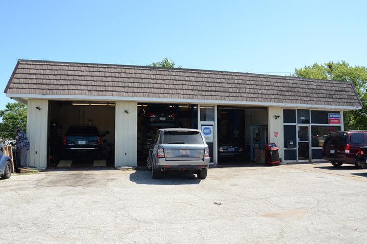 Automotive Central Auto Repair Shop in Davenport, IA photo