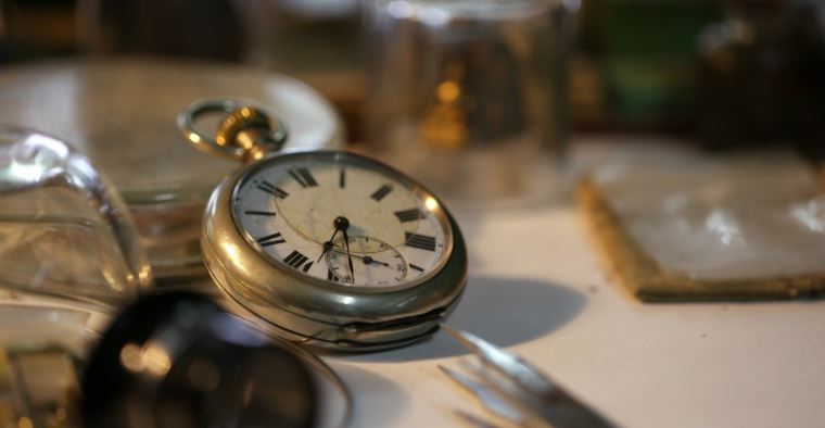 Charly's Watch & Clock Shop Watch Repair Service in Fairfax, VA photo