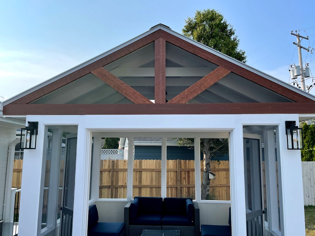 Top Notch Contracting & Remodeling, LLC General Contractor in Racine, WI photo