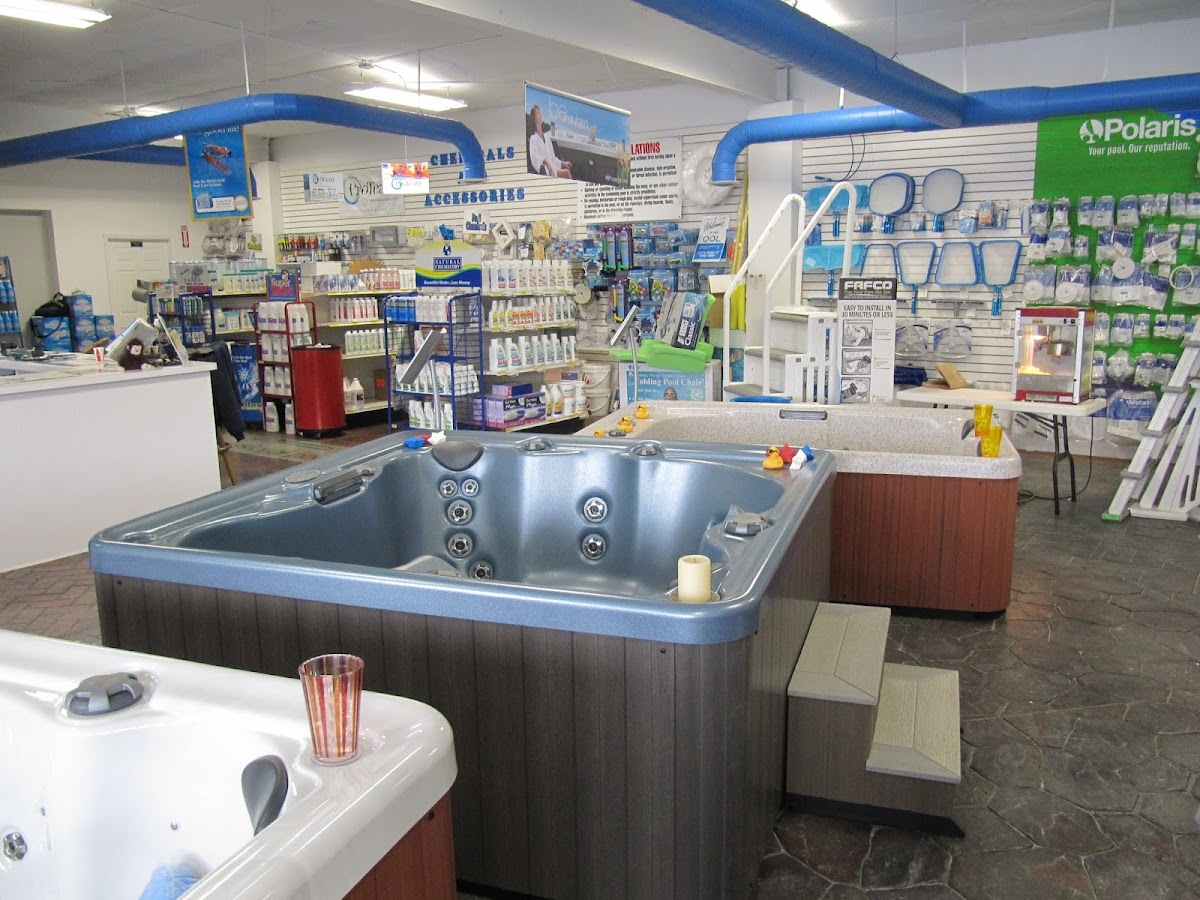 Professional Pool & Spa Swimming Pool Contractor in Sioux City, IA photo