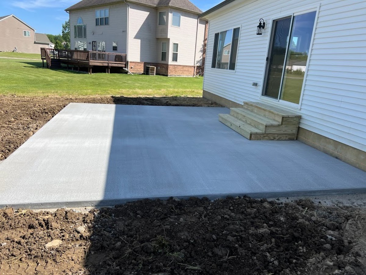 J&J Concrete Work Concrete Contractor in Flushing, MI photo