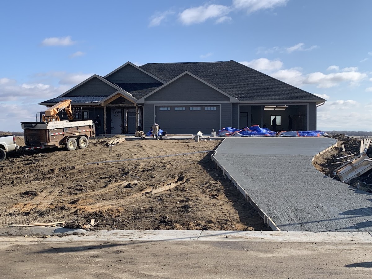 RIGHT ANGLE CONSTRUCTION Ltd Home Builder in Brookings, SD photo