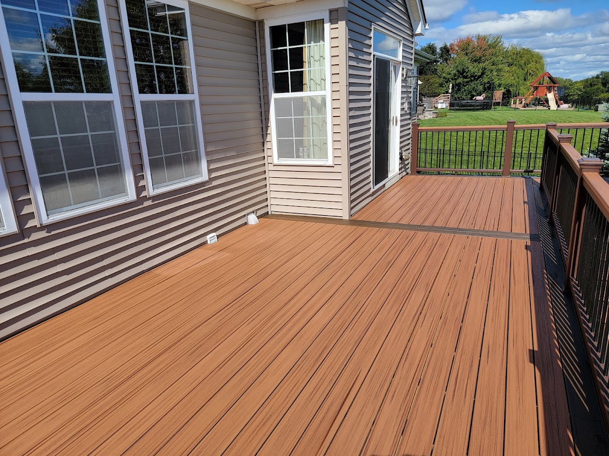 Deck Company Deck Builder in St. Charles, IL photo