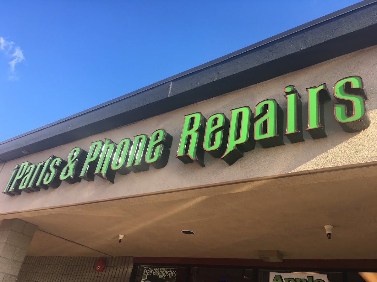 iParts and Phone Mobile Phone Repair in Gresham, OR photo