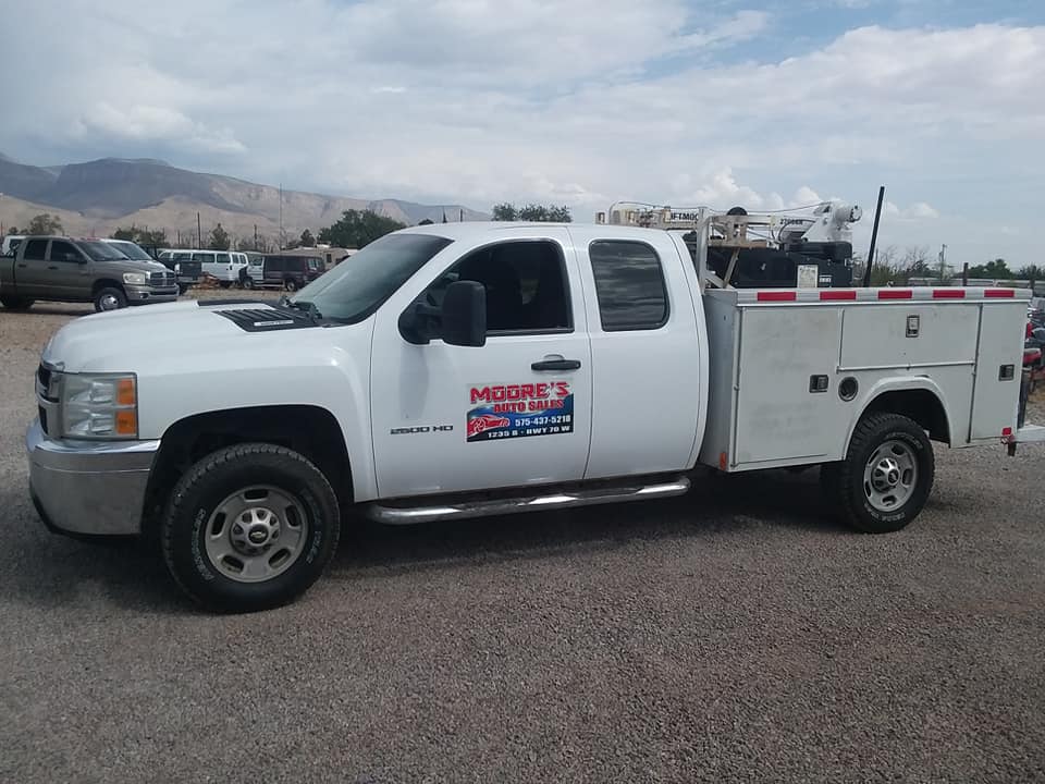 24/7 Road Service and Tire Repair Moore's Auto Sales Auto Repair in Alamogordo, NM photo