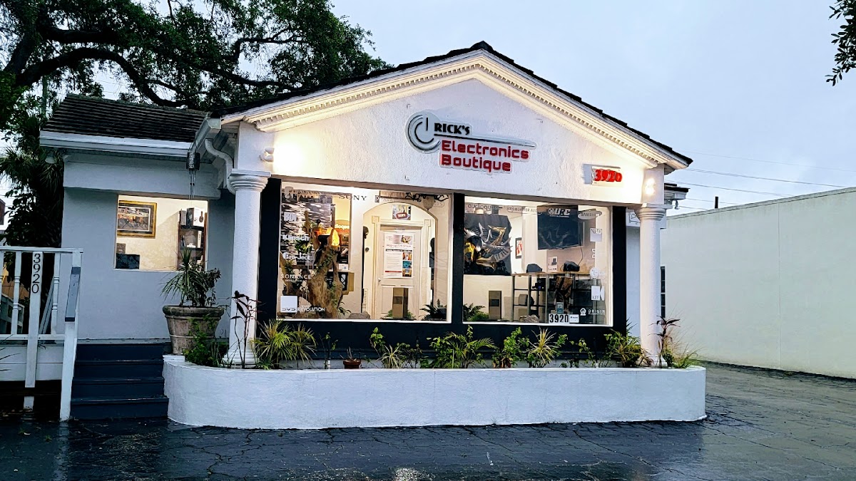Rick's Electronics Boutique Mobile Phone Repair in St. Petersburg, FL photo