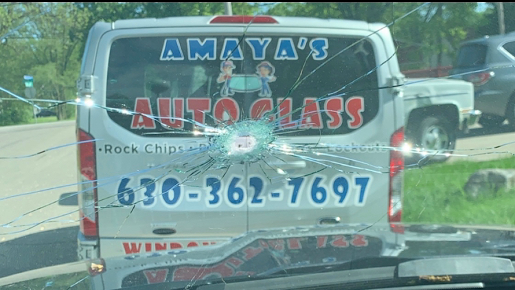 Amayas Auto Glass - Angel Amaya Auto Repair in Aurora, IL photo