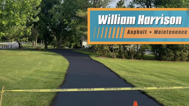 Willie’s Asphalt & Sealcoating Contractor in St. Petersburg, FL photo