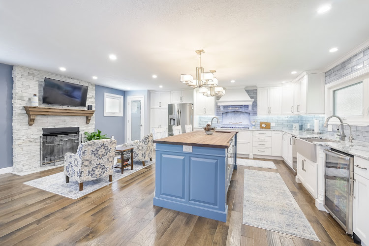 Hughes Kitchens & Bath Contractor in Canton, OH photo