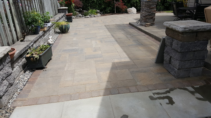 IV Landscape Installation Pavers, Sod, Retaining Walls in Forest Grove, Hillsboro, Beaverton, Oregon Contractor in Cornelius, OR photo