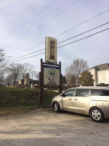 American Black Forest Clocks Locksmith in St. Charles, IL photo