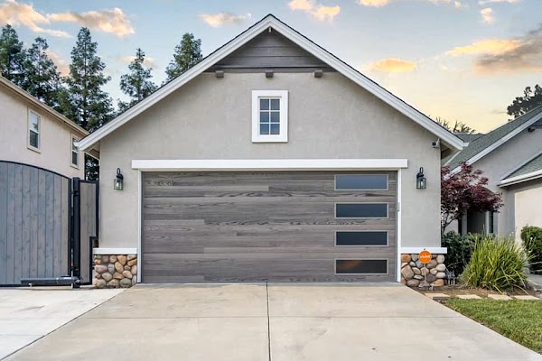 Mountain View Doors gallery photo