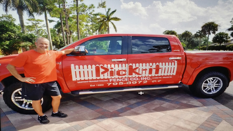 Pick-it Fence | Fence Installation | Wood Fence | Aluminum Fence | Fence Installation & Repair Palm Beach Contractor in Loxahatchee, FL photo