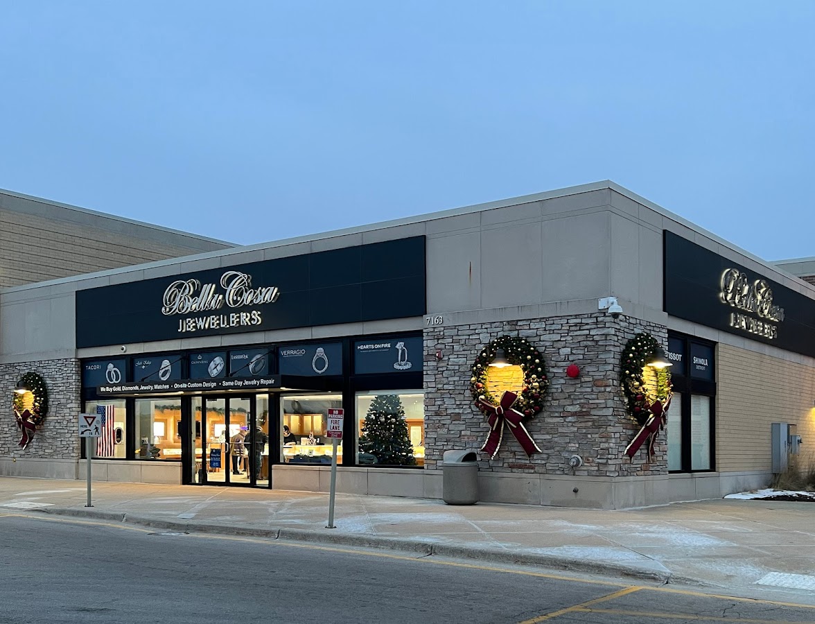 Business photo for Bella Cosa Jewelers in Willowbrook, IL