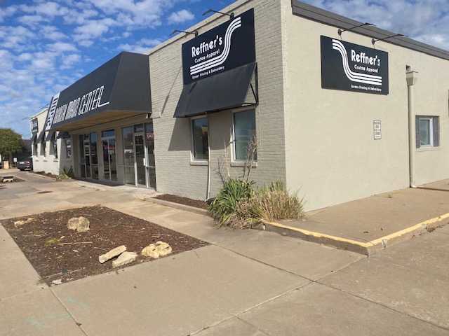 Reffner's Custom Apparel Mobile Phone Repair in Hutchinson, KS photo