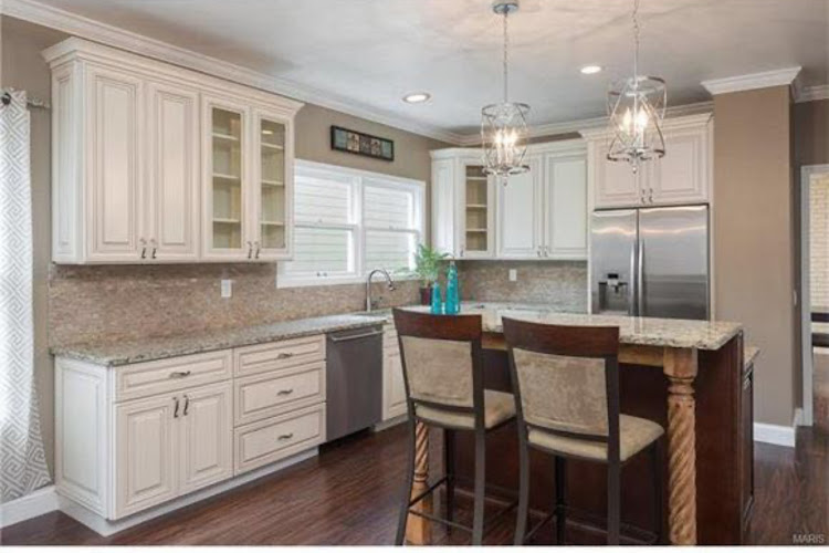 Custom Kitchen and Bath, LLC Furniture Repair in Ballwin, MO photo