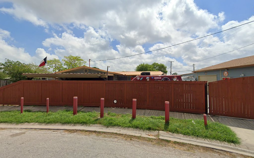 Down 2 Earth Roofing and Remodeling gallery photo