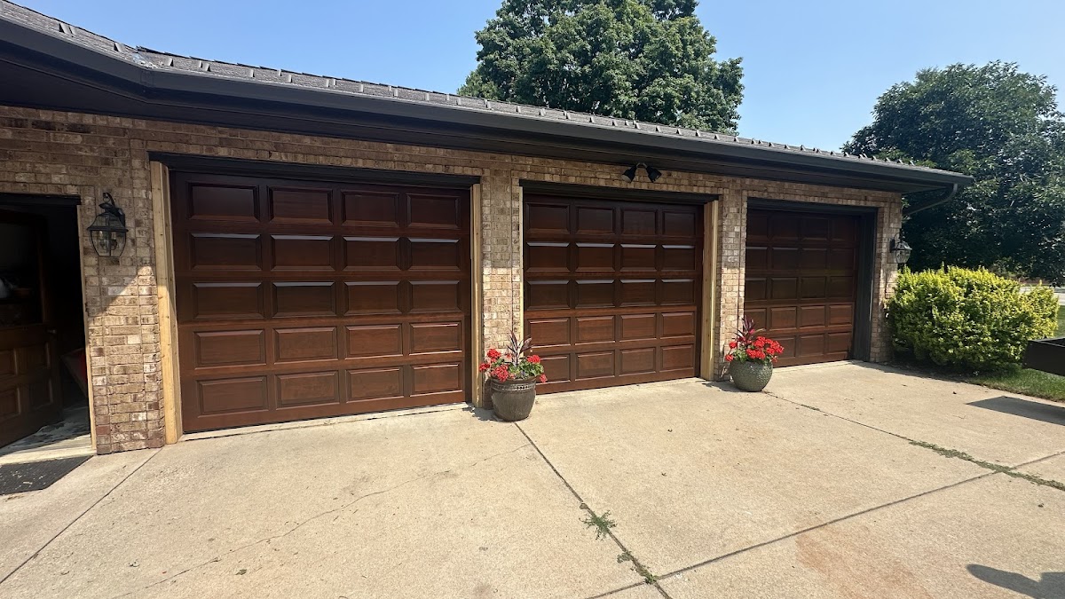 Alpine Garage Doors local service in Green Bay, WI