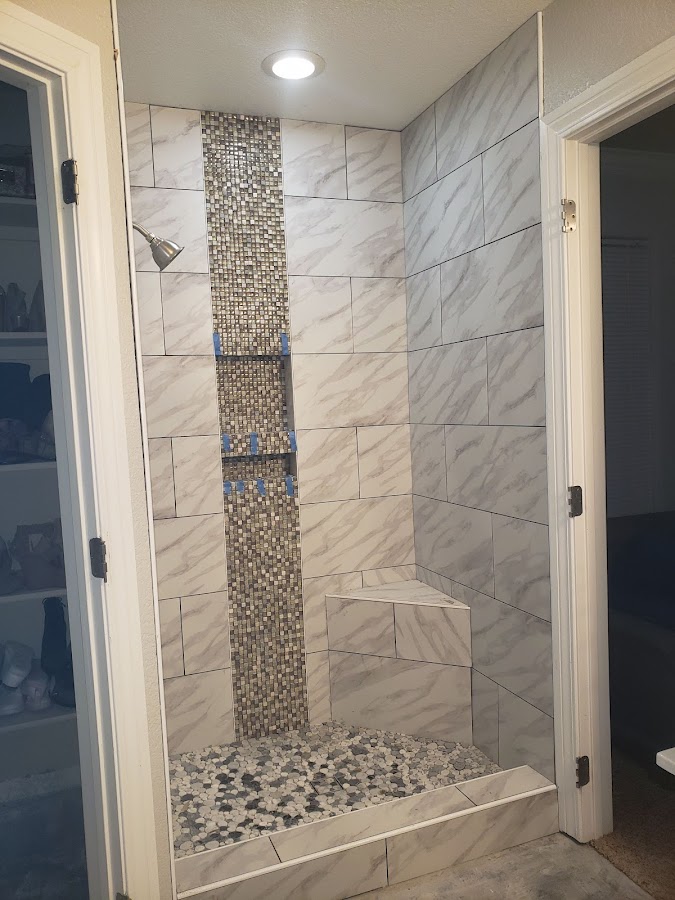 Flooring by Erick Contractor in Lowell, AR photo