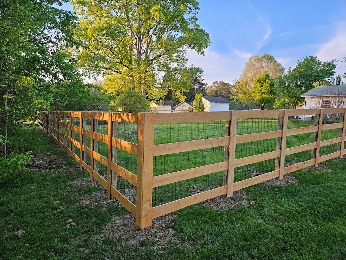 AAA Fence and Deck Company Contractor in Raleigh, NC photo