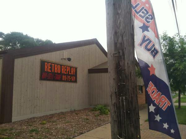 Retro Replayed Mobile Phone Repair in Burton, MI photo