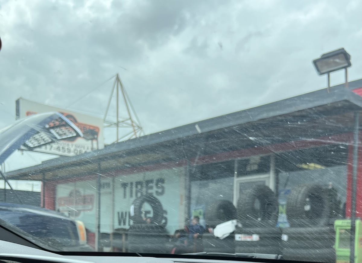 A Affordable Tires & Wheels Auto Repair in Arlington, TX photo