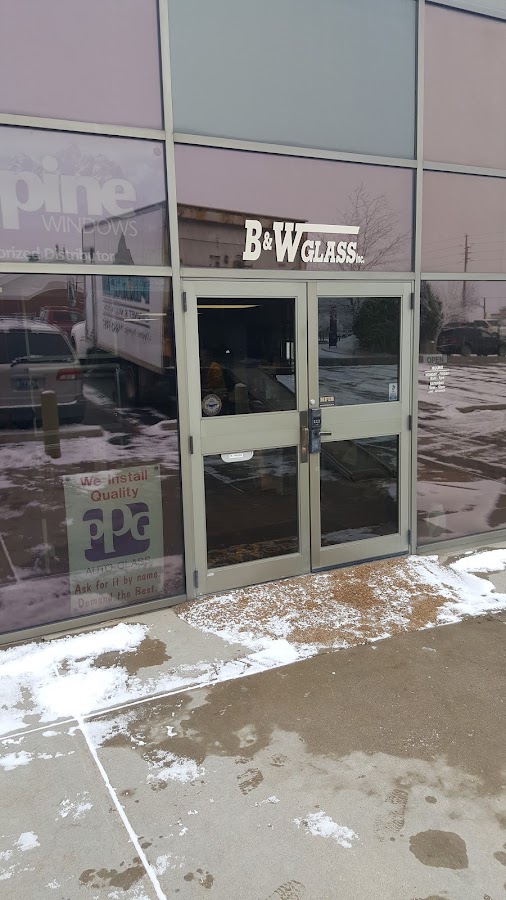 B & W Glass Inc Auto Repair in Cheyenne, WY photo