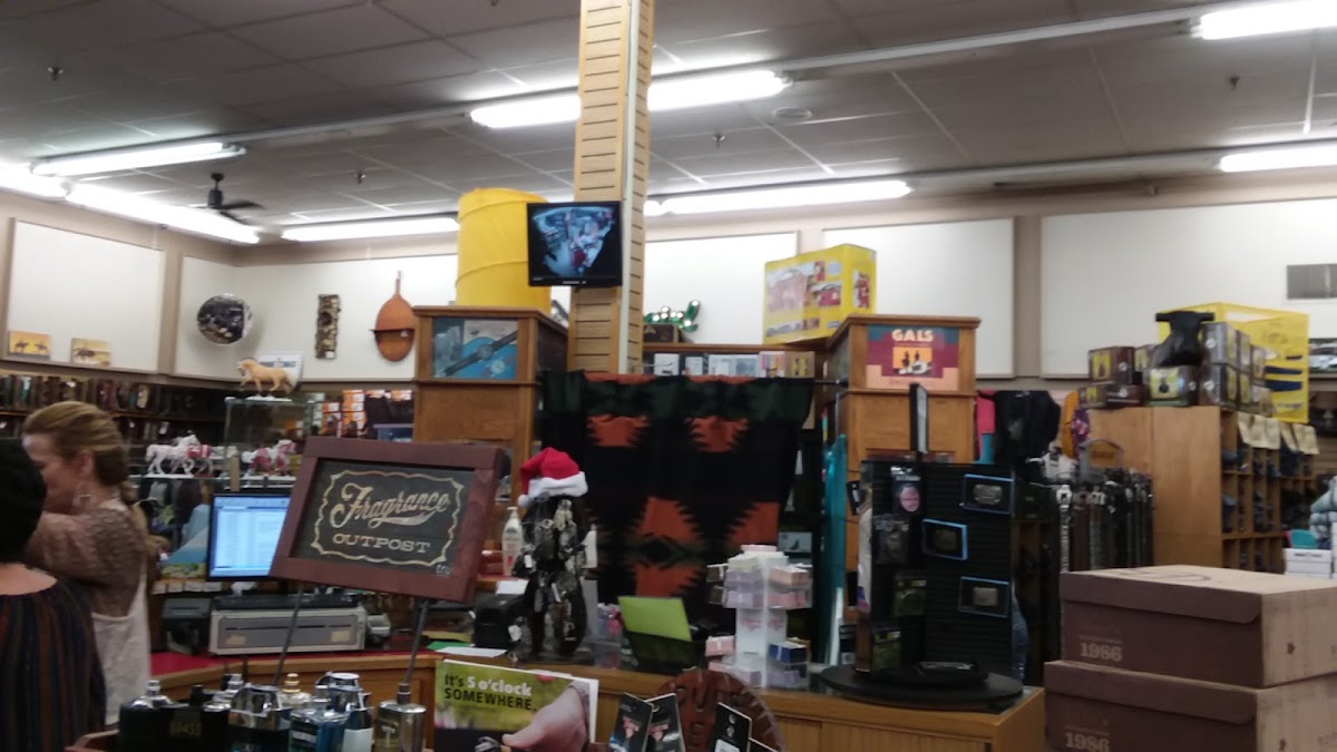 Town & Country Western Wear Roofing Contractor in North Platte, NE photo