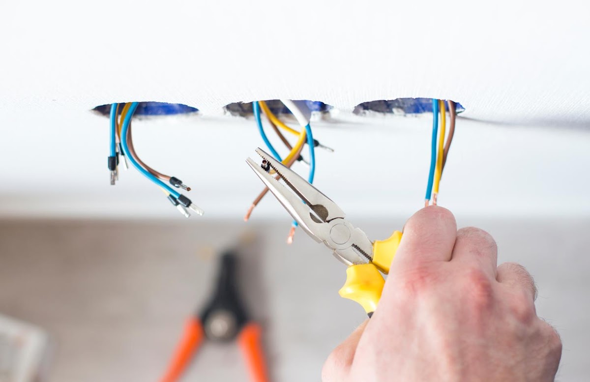 W E ELECTRICAL CONTRACTORS Plumber in Levittown, PA photo