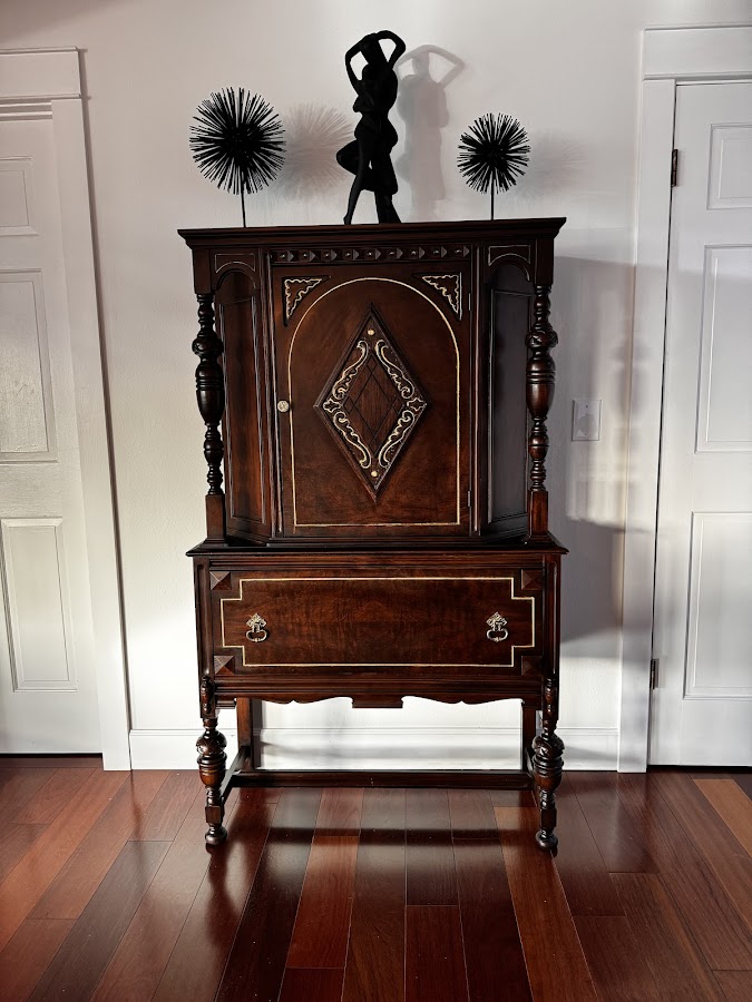 Kings Upholstery LLC Furniture Repair in Kent, WA photo