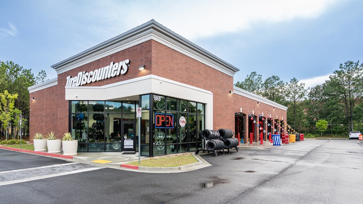 Tire Discounters Auto Repair in Alpharetta, GA photo