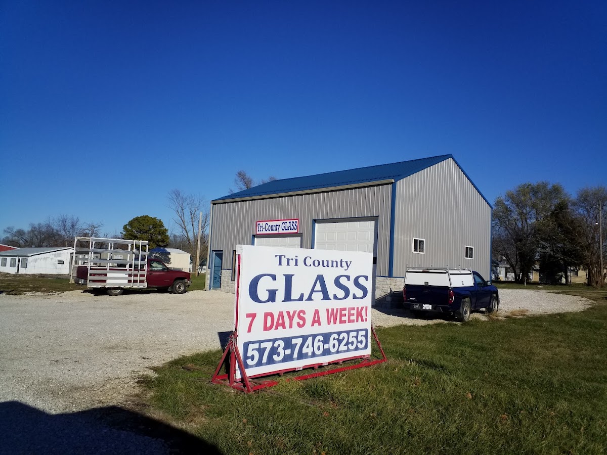 Tri County Glass Auto Repair in Versailles, MO photo