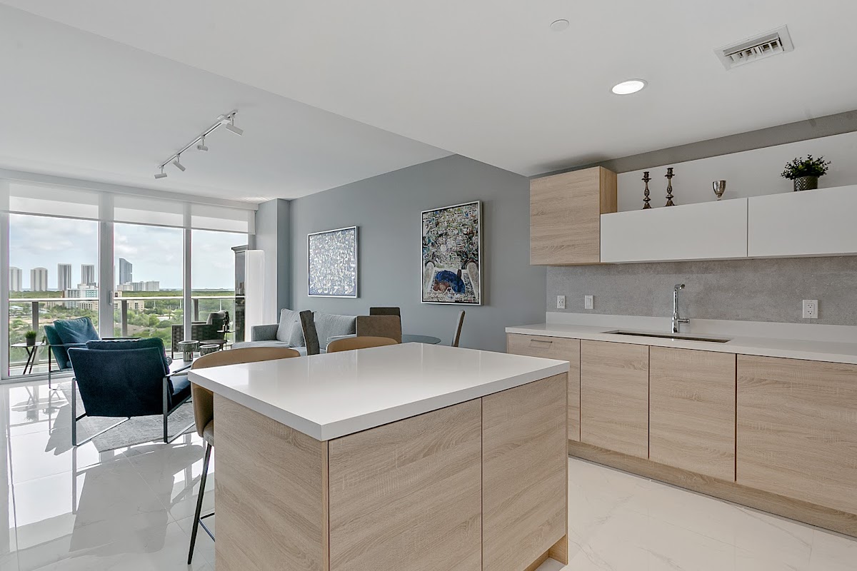Miami Cabinet Refacing Contractor in North Miami Beach, FL photo