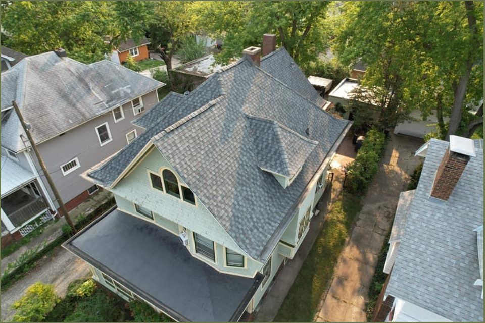 Perry Family Roof Repair Roofing Repair in St. Louis, MO photo
