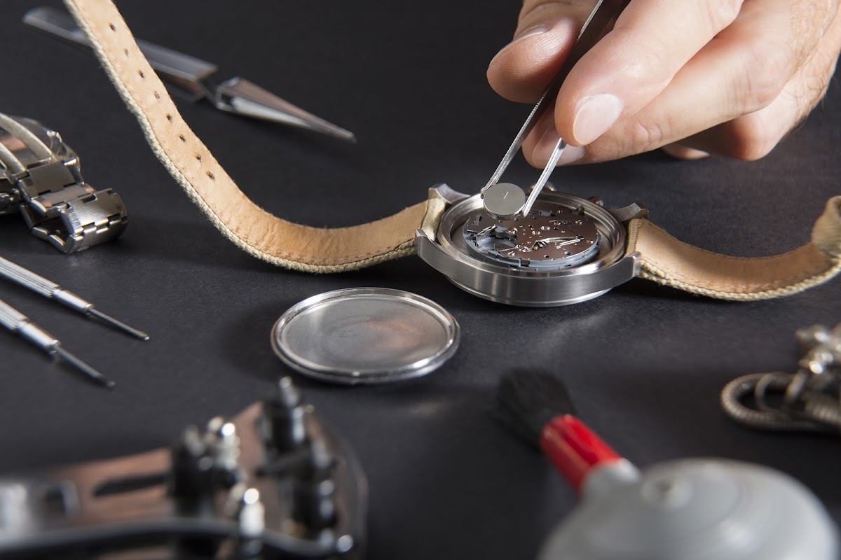 Ed's Jewelry and Watch Service Center Jewelry Repair in Las Vegas, NV photo