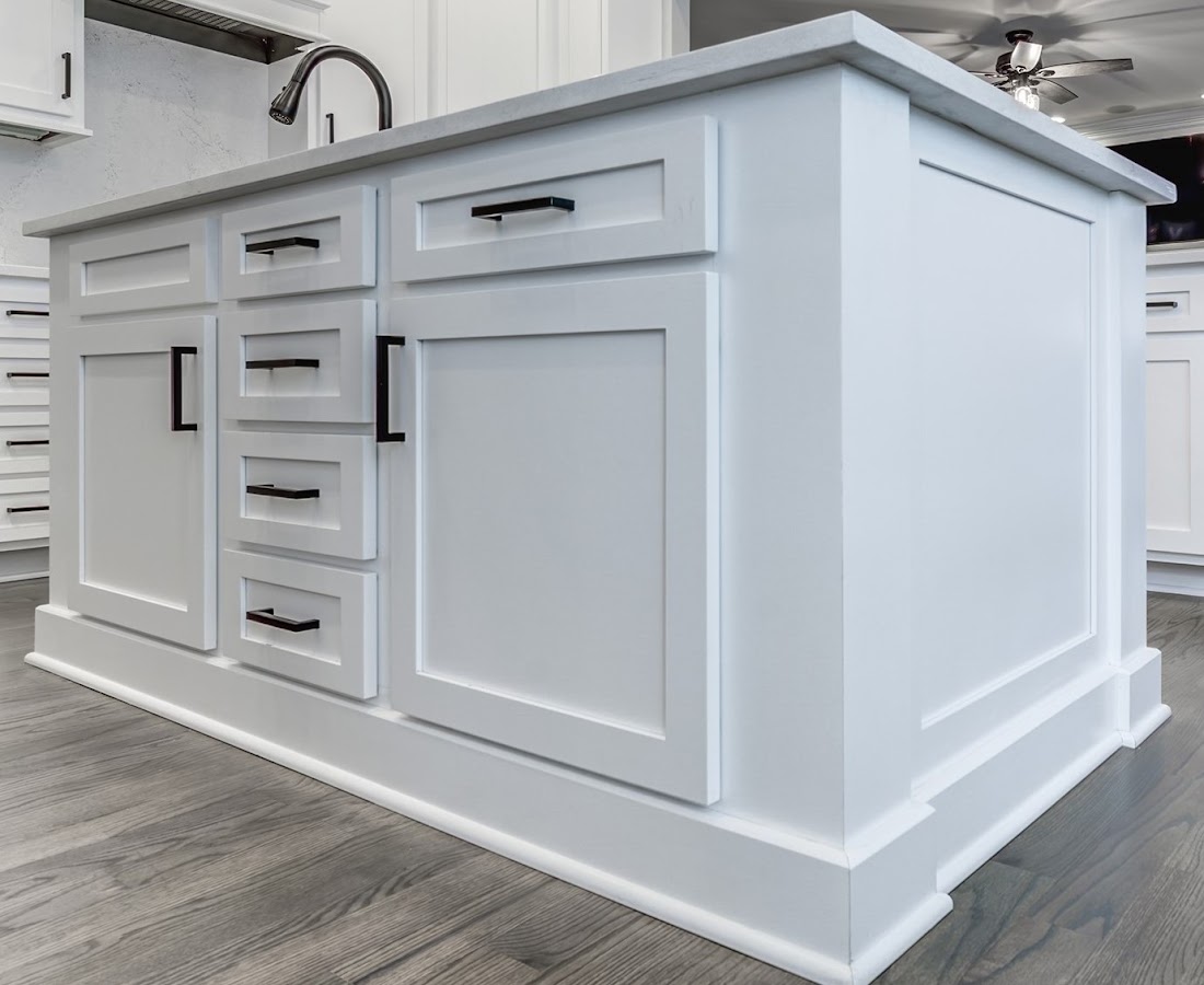 Cabinet Cures of the Triangle Contractor in Raleigh, NC photo