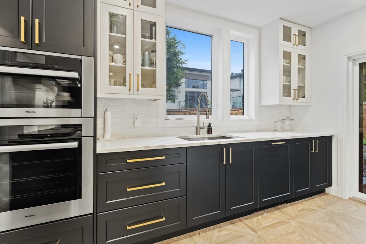 2 Cabinet Girls Contractor in Apex, NC photo