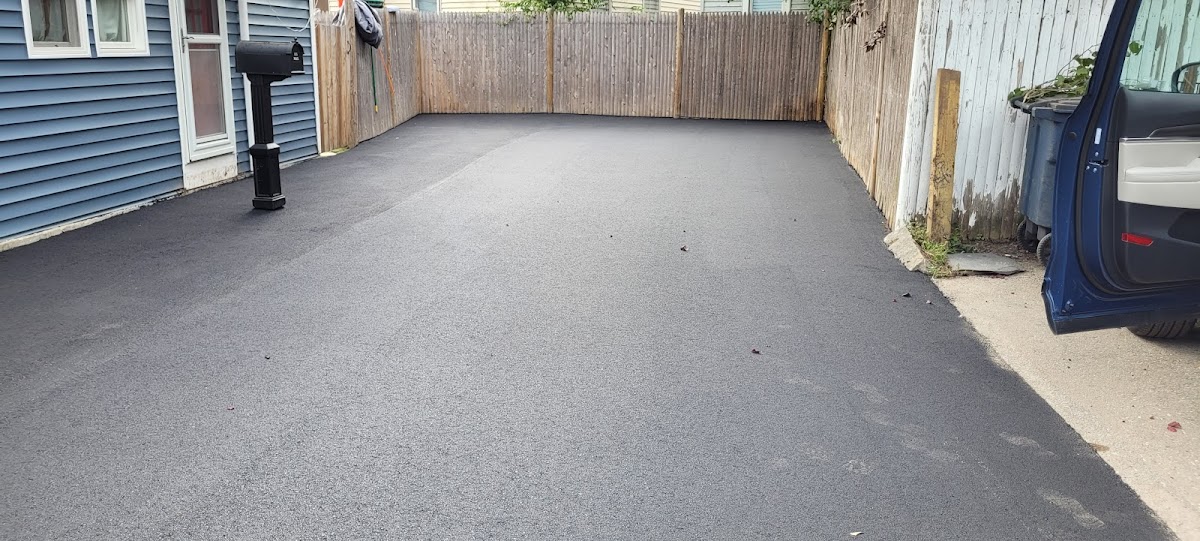 Hudson Paving Excavation Inc Contractor in Hudson, NH photo