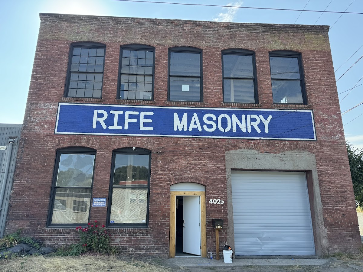 Rife Masonry Contractor in Seattle, WA photo